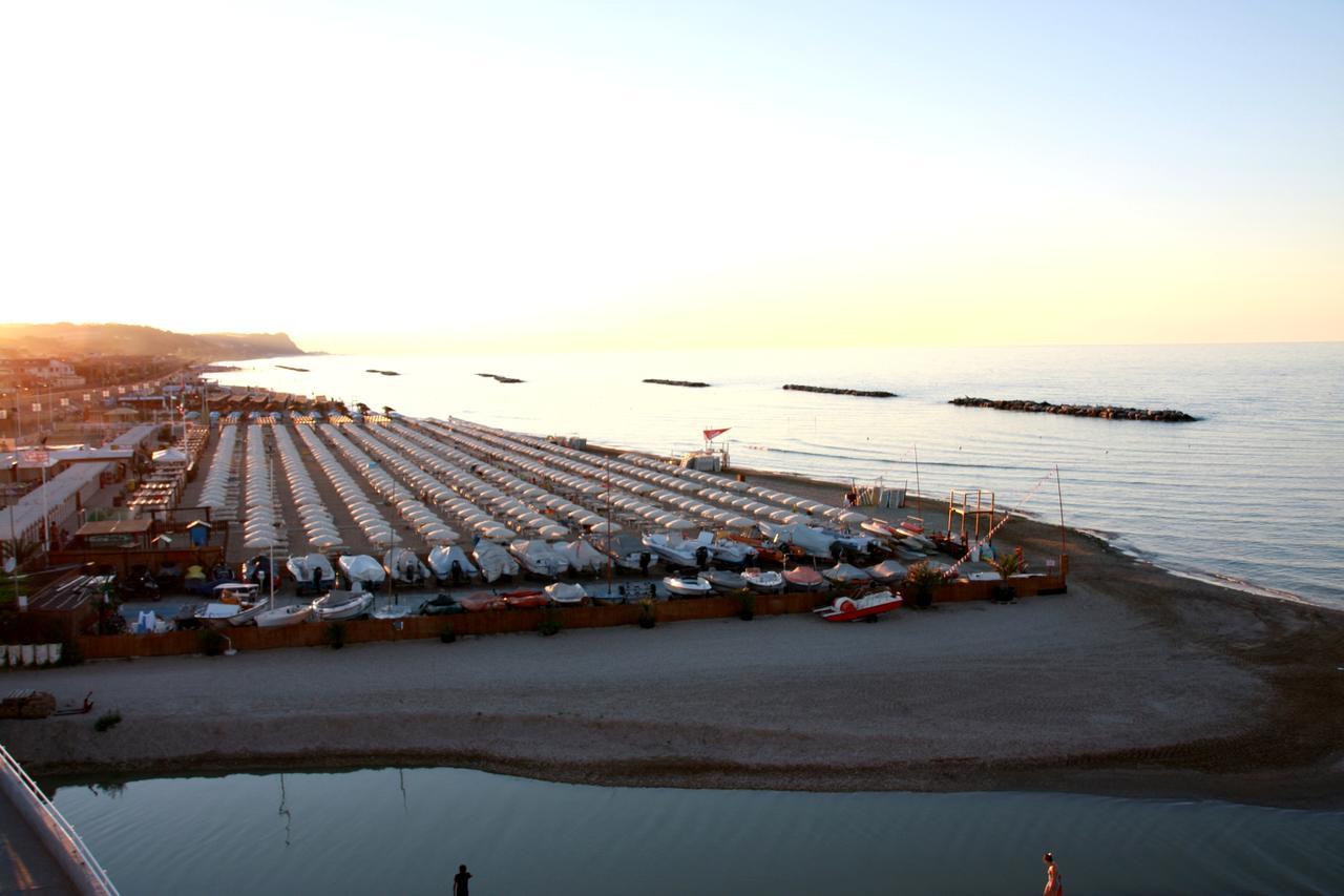 Hotel Excelsior Fano Εξωτερικό φωτογραφία