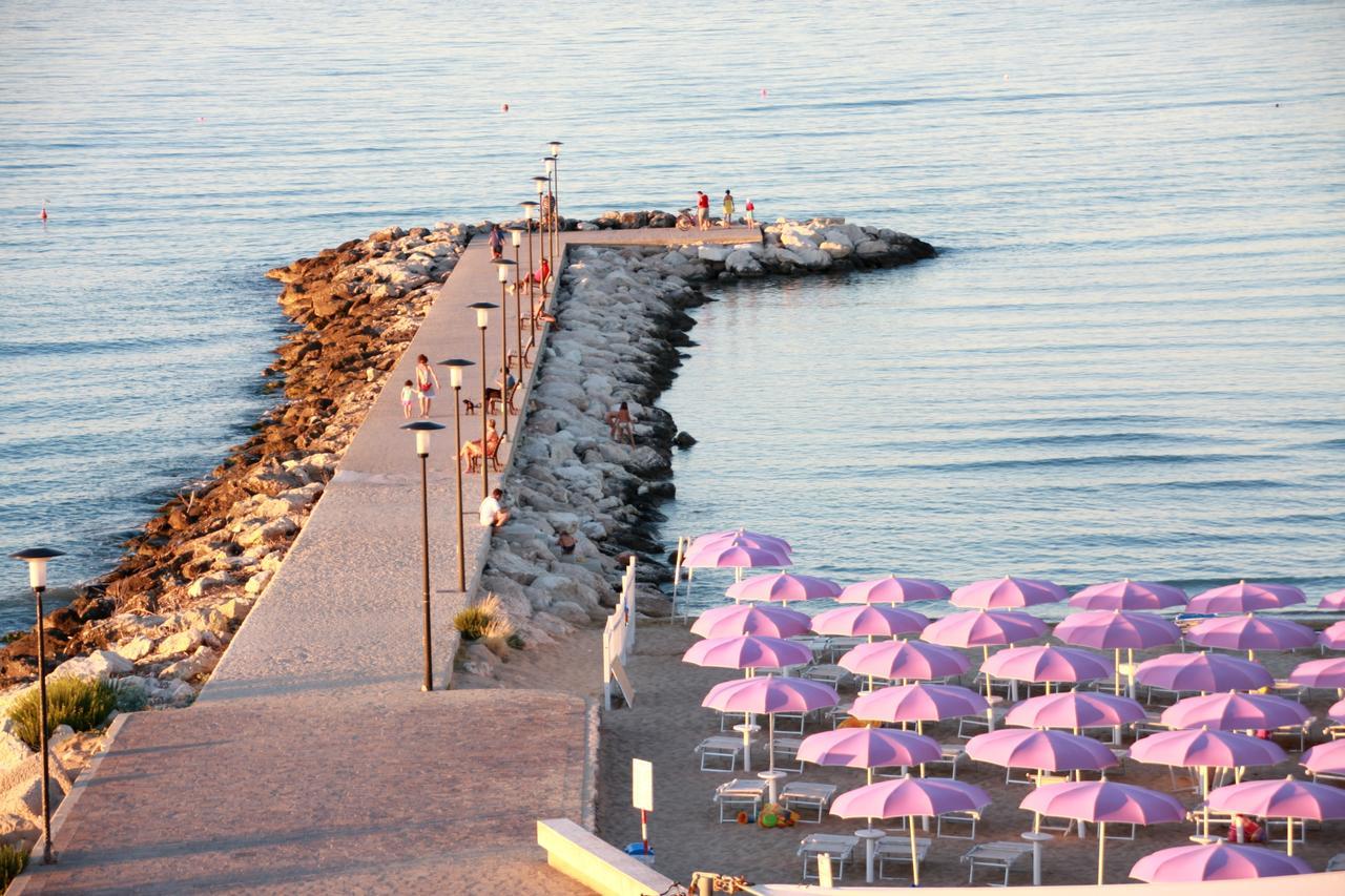 Hotel Excelsior Fano Εξωτερικό φωτογραφία